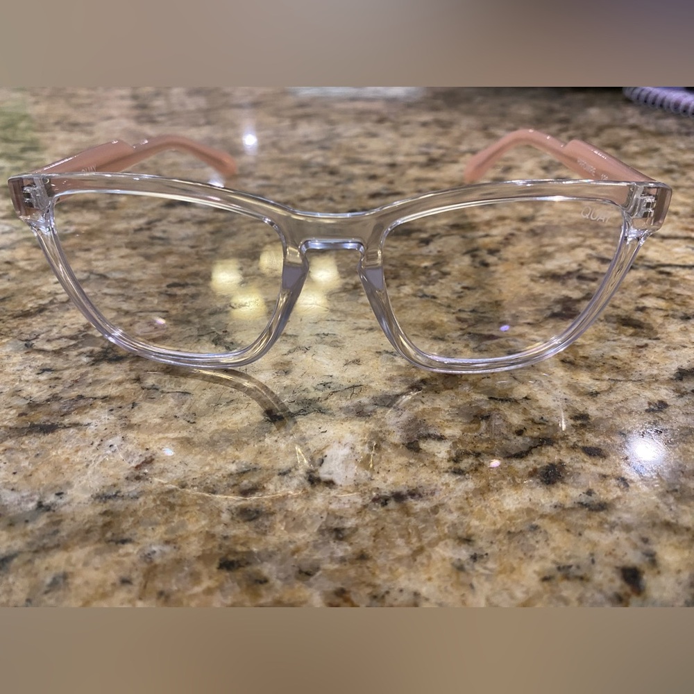 Quay Australia Clear and Pink Women’s Bluelight Glasses